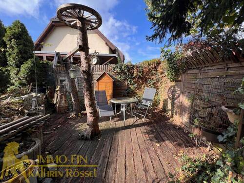 Weiterer Sitzbereich im Garten (NW) - 