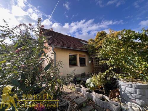 Wohnhaus - Blick vom Garten (NO) - 