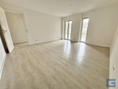 Wohn- und Esszimmer - 2 Zimmer Etagenwohnung zur Miete in Kiel