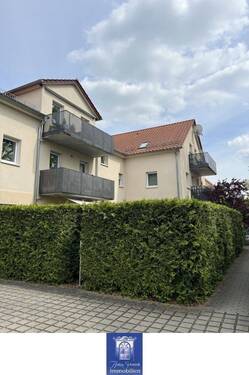 Hausansicht - 3 Zimmer Etagenwohnung zur Miete in Weinböhla