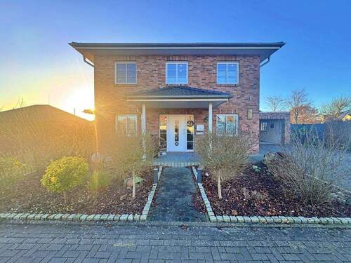 Außenansicht - 5 Zimmer Einfamilienhaus in Apen