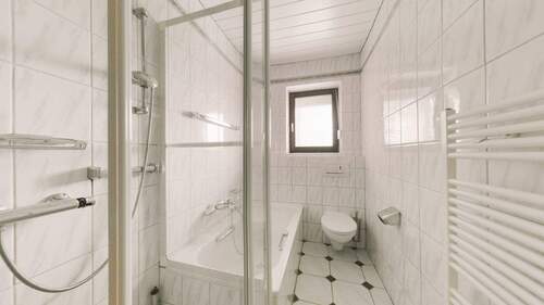 EG - Bad - Doppelhaushälfte mit 200,00 m&sup2; in Mönchengladbach zum Kaufen