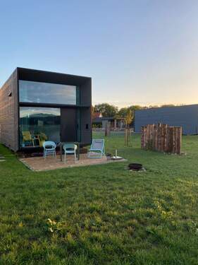 Haus mit Terrasse - Tiny-House Ferienhaus oder eigener Wohnsitz- Hoher Wohnkomfort auf kleinem Raum