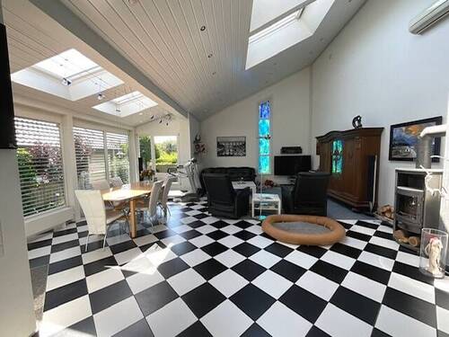 Wohnen Essen mit Kaminofen - 6 Zimmer Einfamilienhaus in Herrenberg