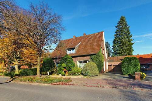Straßenansicht - 7 Zimmer Einfamilienhaus zum Kaufen in Vreden