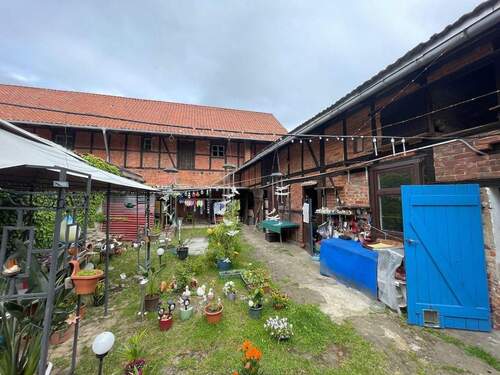 004020156800_302_342_28082025212716406 - 