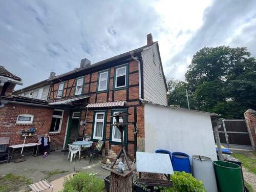 004020156800_302_342_2808202521271735 - Mehrfamilienhaus, Wohnhaus mit 140,00 m&sup2; in Langenstein zum Kaufen