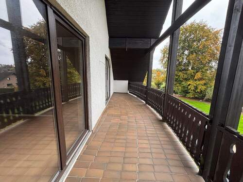 Teilansicht vom Balkon - 
