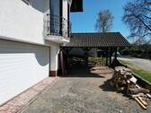 Zufahrt zur Garage und zum Carport - 
