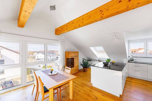 Wohnküche - 3 Zimmer Etagenwohnung zum Kaufen in Markgröningen