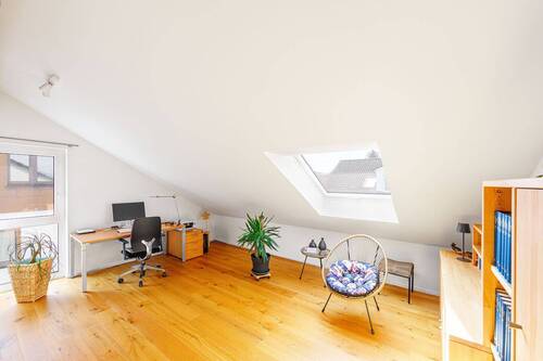 Arbeitszimmer - Etagenwohnung mit 97,40 m&sup2; in Markgröningen zum Kaufen