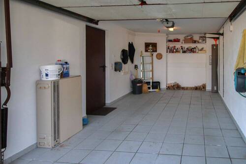 Garage mit Wallbox - 
