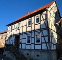 Einfamilienhaus mit Scheune und Stallungen in Breuna-Wettesingen - Breuna / Wettesingen