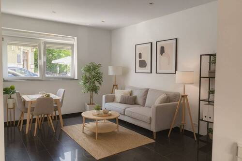 Virtuell Eingang Wohnzimmer - Charmante 3-Zimmer-Erdgeschosswohnung - saniert, vermietet und bestens angebunden in Mannheim