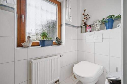 Gäste WC - 5 Zimmer Doppelhaushälfte in Grünkraut / Gullen