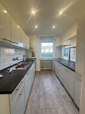 Küche - Mehrfamilienhaus, Wohnhaus mit 210,00 m&sup2; in Leopoldshöhe zum Kaufen