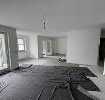 *** ZENTRAL zwischen CITY und S-­BAHN ­ und NEU RENOVIERT *** - Kirchheim unter Teck