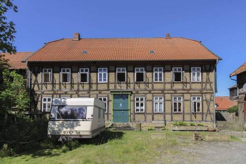 Außenansicht (2) - Historischer Resthof - denkmalgeschütztes Anwesen mit Charme und Weide. Optimal zur Pferdehaltung.