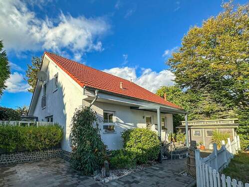 Frontansicht - Mod. Einfamilienhaus, ideal für Familie und Homeoffice, Niederkassel Rheidt am Rhein 10 Min Bonn!