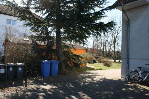 Außenbereich.JPG - Etagenwohnung mit 67,90 m&sup2; in Schkeuditz zur Miete