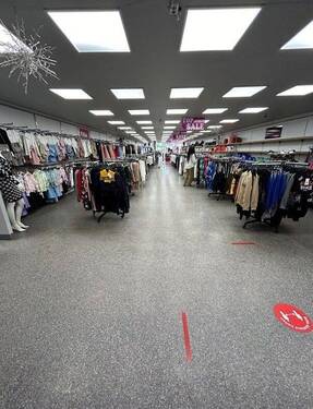 Verkaufsfläche - Gewerbeobjekt (Büro, Produktion, Verkauf) zur Miete in Neunkirchen