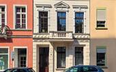 Außenansicht - Repräsentatives Einfamilienhaus mit romantischem Innenhof