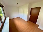 Kinderzimmer-/-Büro EG - 