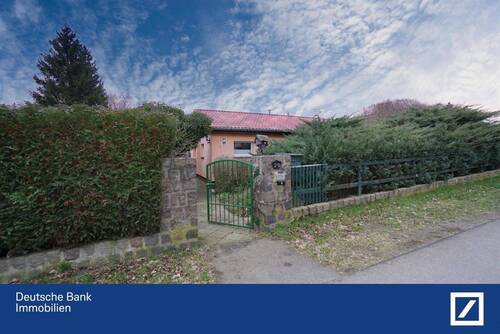 Haus straßenseitig - Bungalow in Panketal - 290.000,00 EUR Kaufpreis, ca.  80,00 m² Wohnfläche