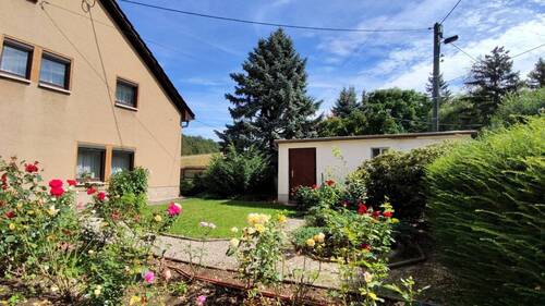 Außenanlage Wohnhaus - 