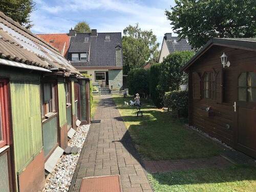 das Gartenhaus und der Taubenschlag - 