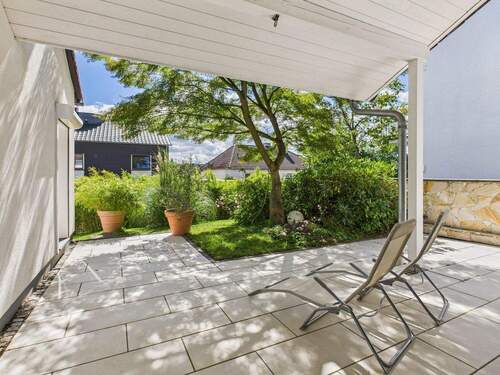 ruhige Terrasse - 5 Zimmer Einfamilienhaus zum Kaufen in Wiesbaden