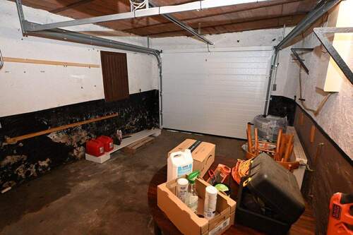 Garage - 