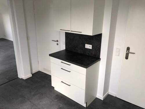 Eingangsbereich - Singlewohnung ! 2 Zimmer DG Whg. in Nürnberg - Gebersdorf Wohnung mieten