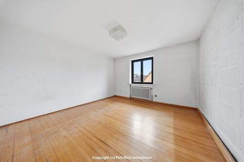 Esszimmer EG - 9 Zimmer Einfamilienhaus in Karlsbad / Langensteinbach