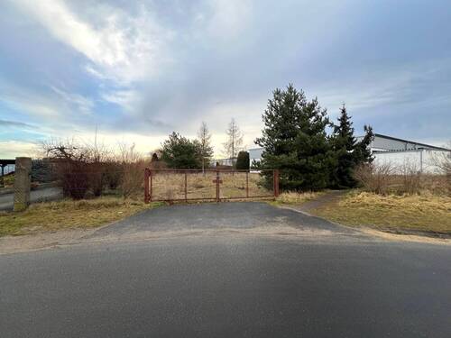 Einfahrt - Grundstück in Rothenburg/Oberlausitz