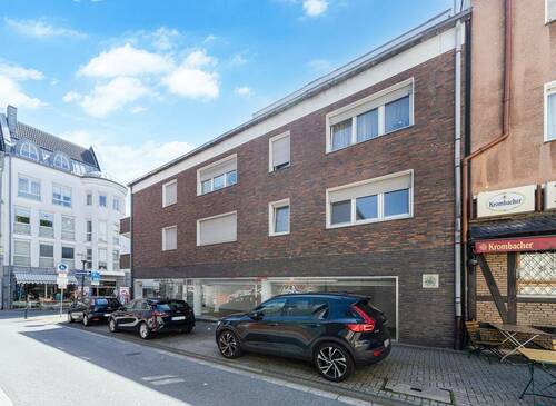 Hausansicht - 3 Zimmer Mehrfamilienhaus, Wohnhaus zum Kaufen in Recklinghausen