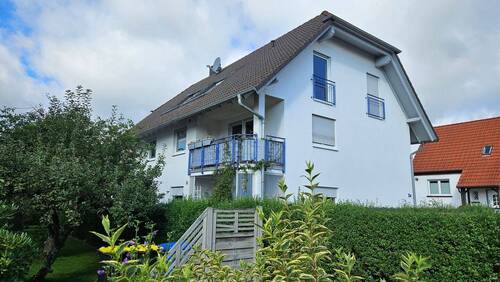 Aussenansicht - Charmante 2-Zimmer-Eigentumswohnung mit Terrasse in gepflegtem Mehrfamilienhaus