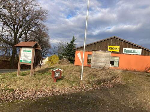 Zufahrt - Mehrfamilienhaus, Wohnhaus zum Kaufen in Göpfersdorf