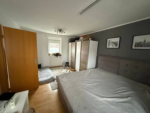 Schlafzimmer 1. OG rechts - 