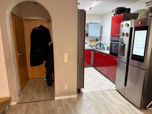 Flur Küchenzugang - 5 Zimmer Doppelhaushälfte in Nürnberg