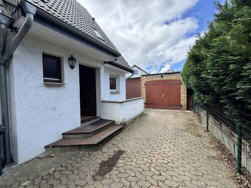 Bild 2 - 4 Zimmer Einfamilienhaus zum Kaufen in Bremerhaven
