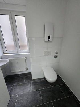 WC1 - Büro zur Miete in Neuss