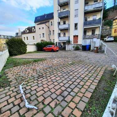 Parkplätze - Etagenwohnung in Gera