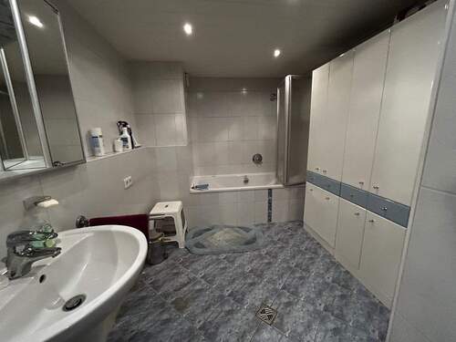 Bad Kellergeschoss - 