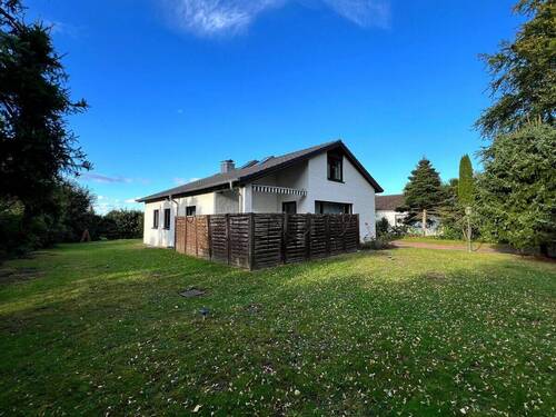 Einfamilienhaus Pinneberg - 4 Zimmer Einfamilienhaus zum Kaufen in Pinneberg
