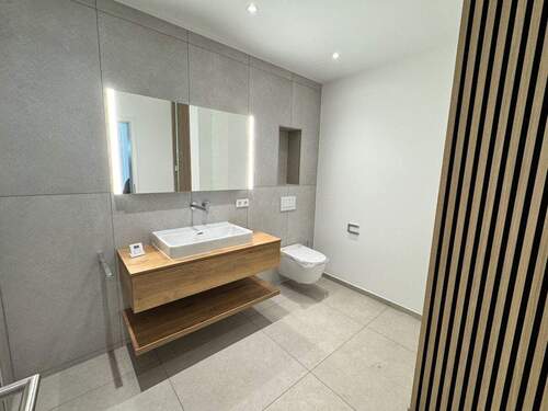 Bad - Exklusive 3 Zimmer-Wohnung 