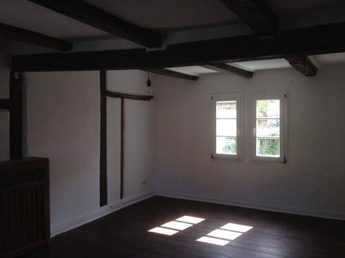 Wohnzimmer - 3 Zimmer Bauernhaus, Landhaus zur Miete in Hilden