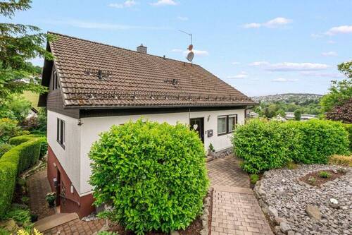 Bild 1 - #KOMINOS IMMOBILIEN# Einfamilienhaus mit Einliegerwohnung in Herscheid