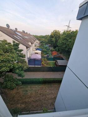 Ansicht aus dem Balkon - 2 Zimmer Etagenwohnung in Monheim