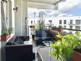 Loggia - Großzügige Familienwohnung fußläufig zur Lorettostraße - modern und sehr gepflegt
